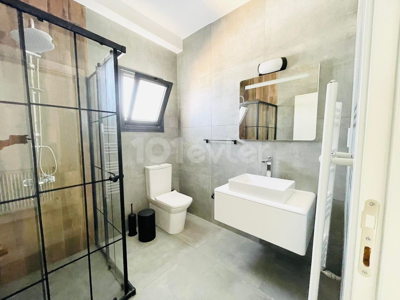 3+1 SEHR PRIVATE VILLA ZUM VERKAUF IN ZYPERN KYRENIA CHATALKÖY ** 