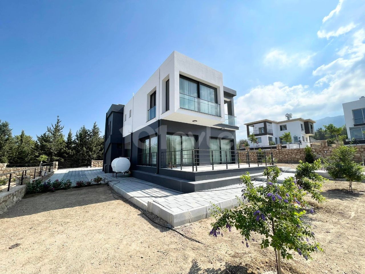 3+1 SEHR PRIVATE VILLA ZUM VERKAUF IN ZYPERN KYRENIA CHATALKÖY ** 