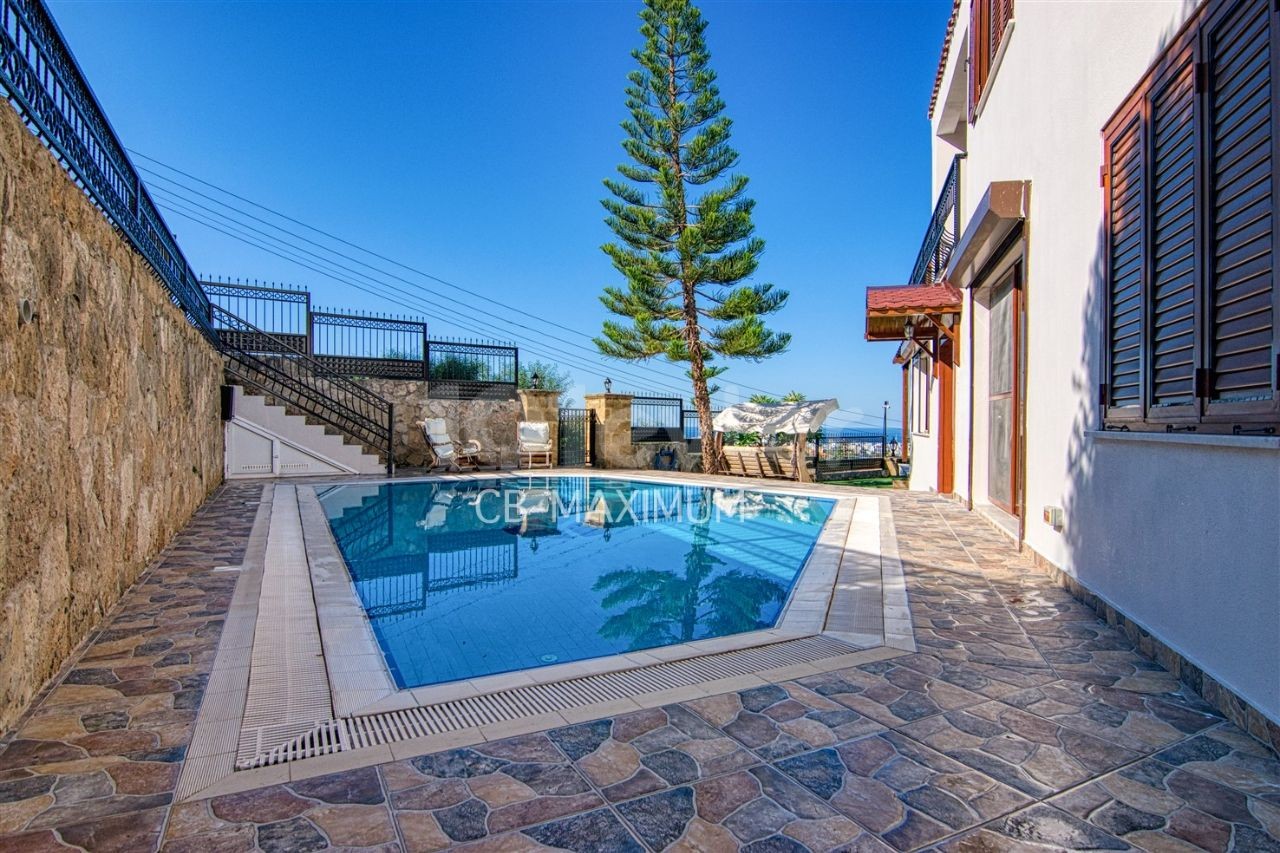 Villa For Sale in Bellapais, Kyrenia