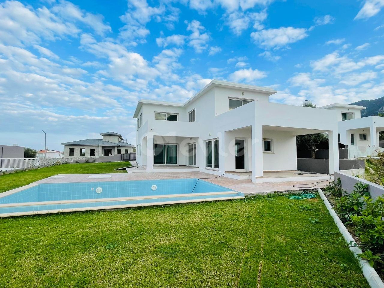 3+1 GANZ BESONDERE VILLA MIT POOL UND UNSCHLAGBAREM MEERBLICK IN OZANKOY, GIRNE, ZYPERN