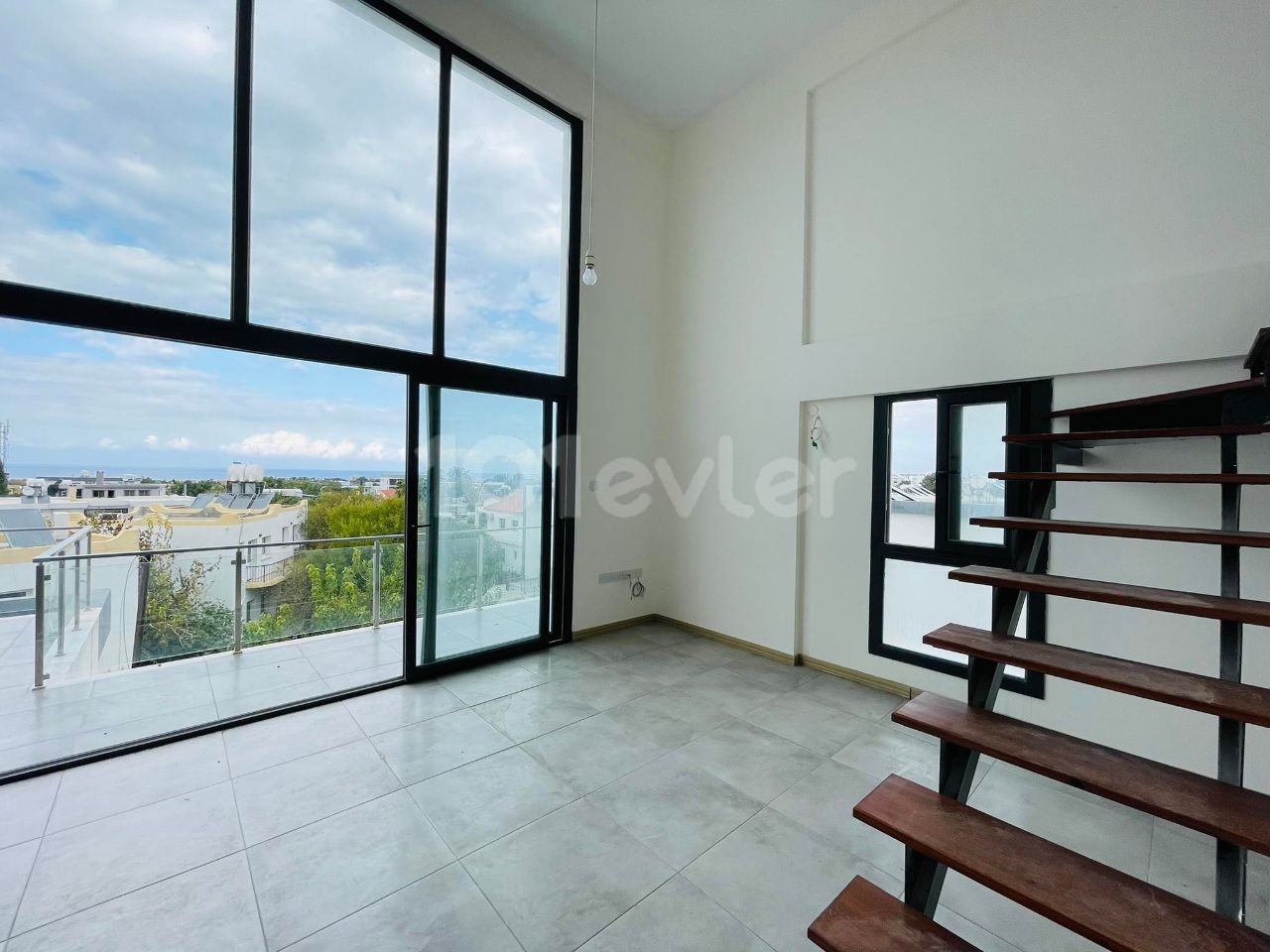 Flat For Sale in Alsancak, Kyrenia