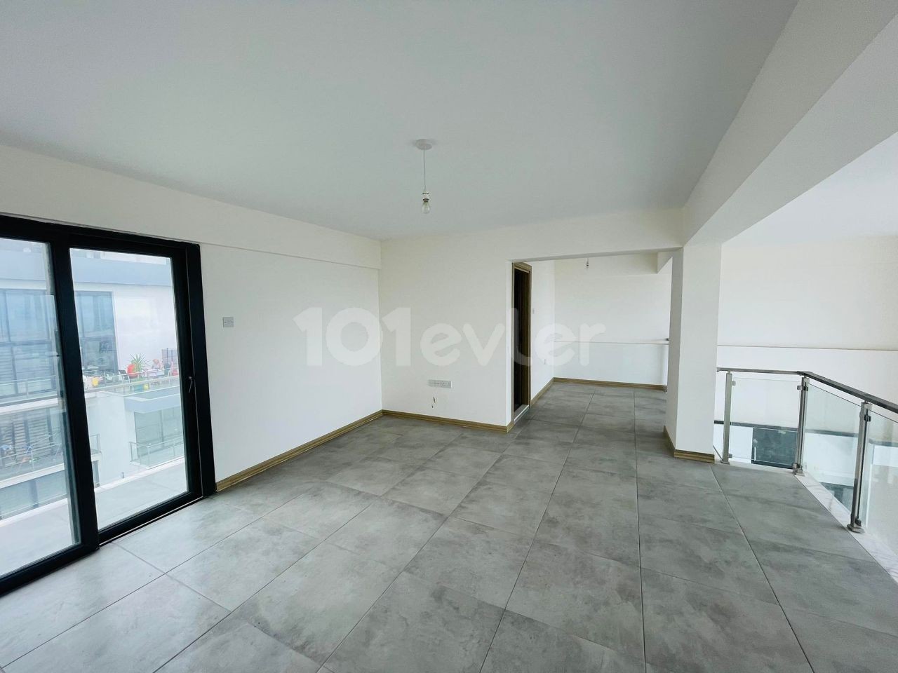 Flat For Sale in Alsancak, Kyrenia