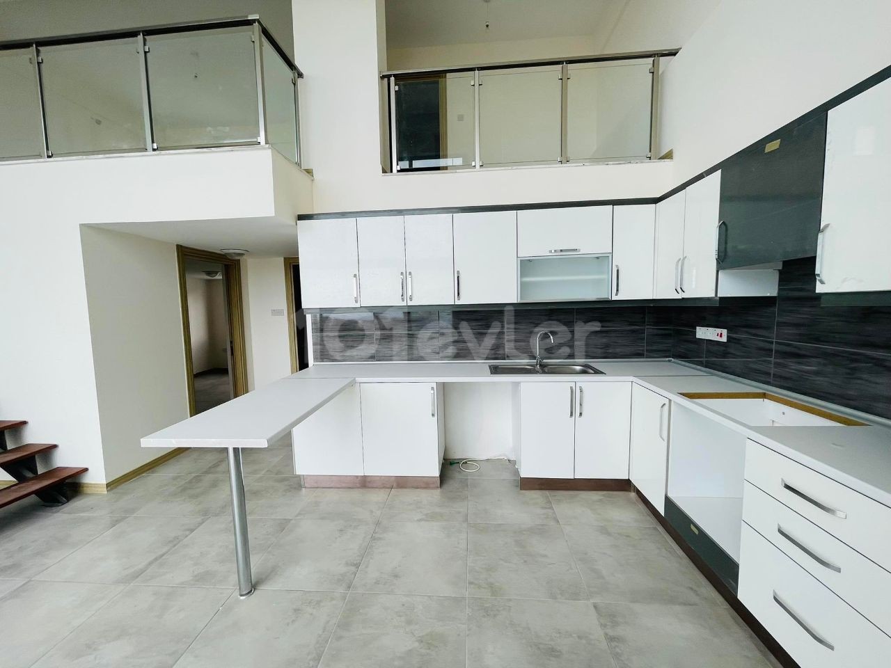 Flat For Sale in Alsancak, Kyrenia