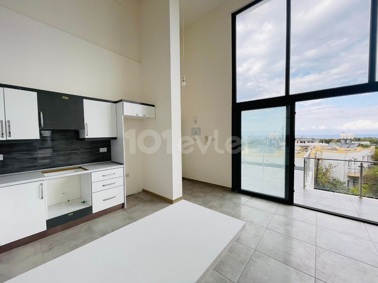 Flat For Sale in Alsancak, Kyrenia