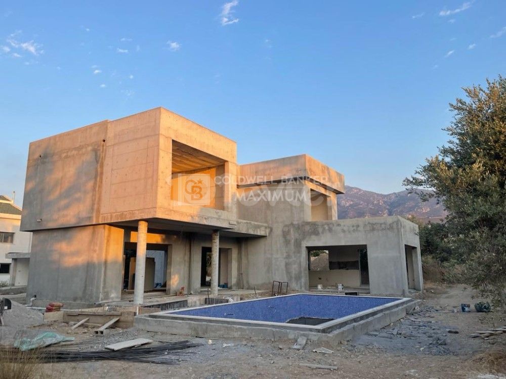 Zu verkaufen 4+1 Villa in Ozankoy Region von Kyrenia, Zypern