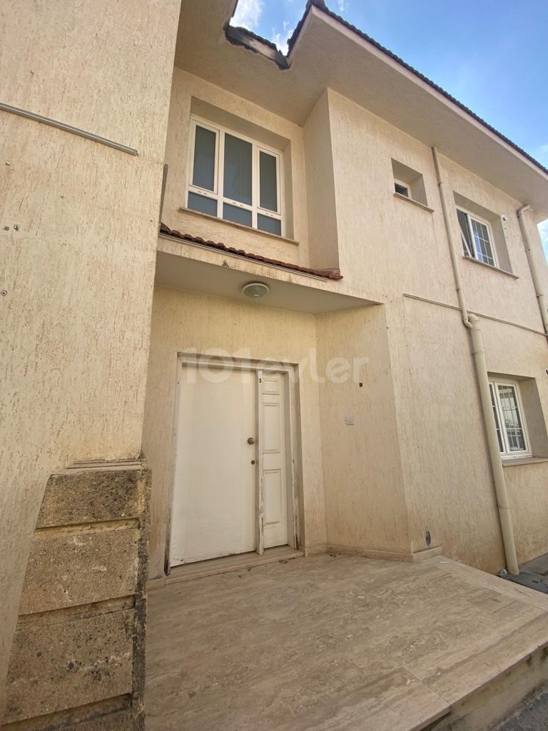 3 Storey House for Rent with Commercial Permit in Dumlupinar District of Lefosada