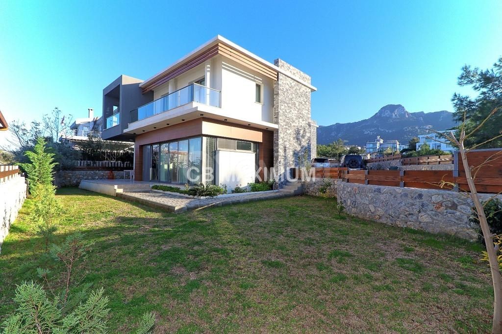 Villa For Sale in Çatalköy, Kyrenia