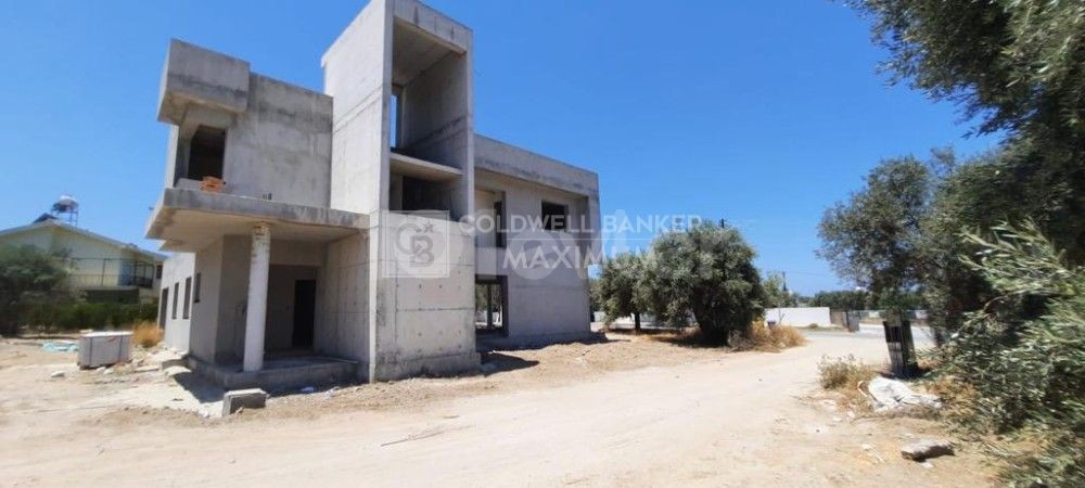 4+1 Villa for Sale in Ozankoy Region of Kyrenia, Cyprus