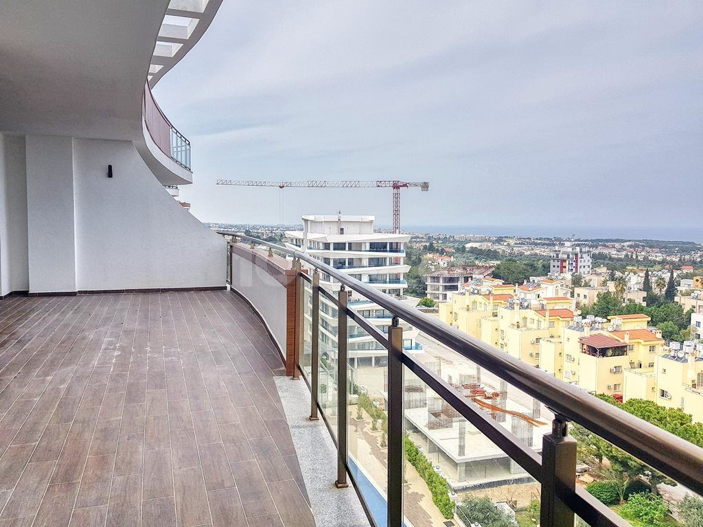 3+1 Luxuswohnung zum Verkauf mit Meerblick in einem Komplex im Zentrum von Kyrenia, TRNC