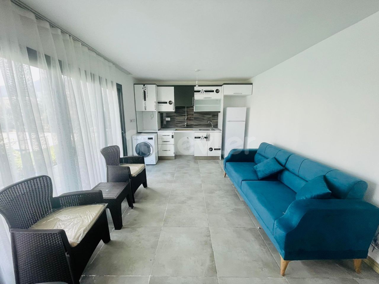 Flat To Rent in Alsancak, Kyrenia