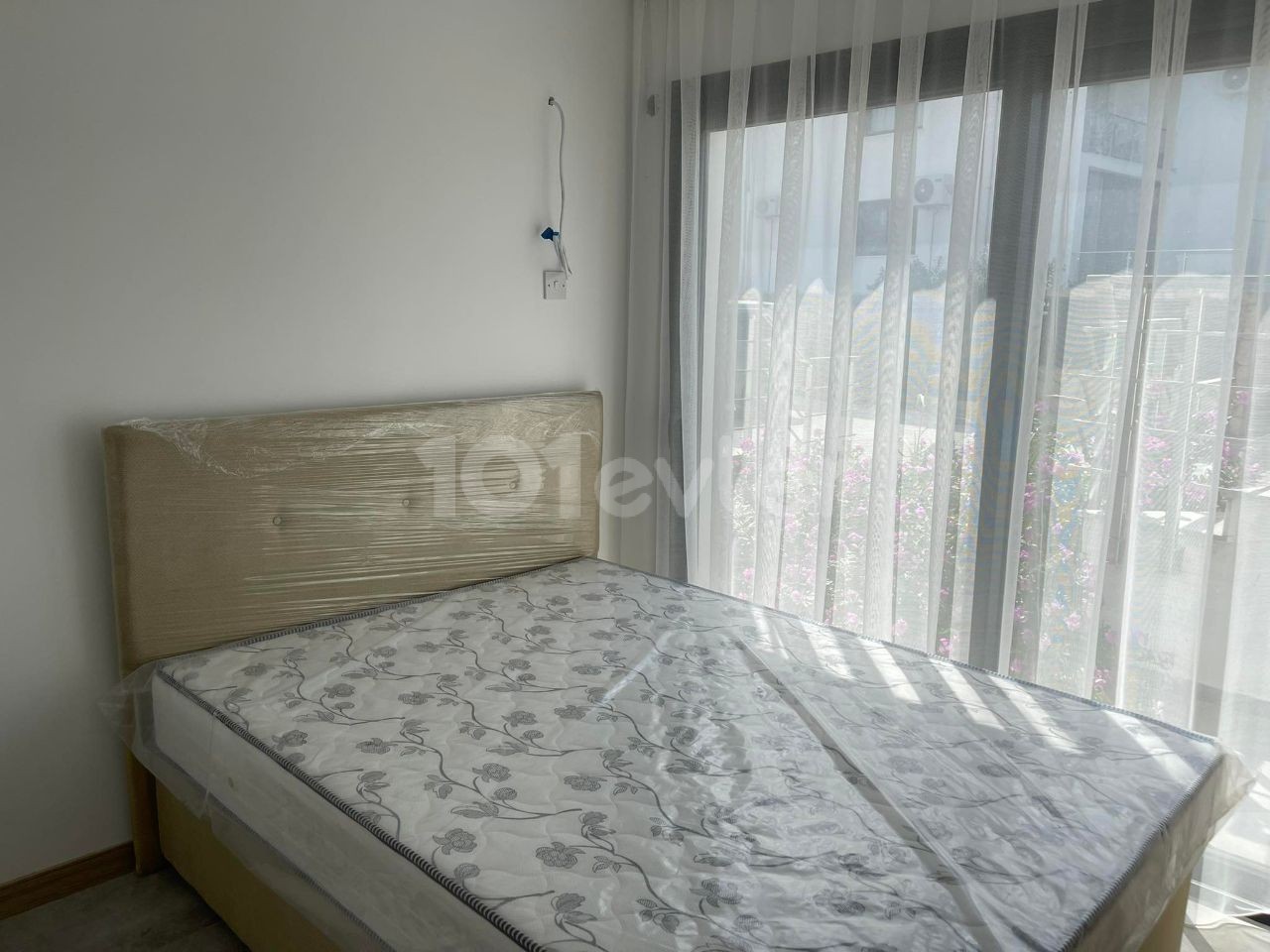 Flat To Rent in Alsancak, Kyrenia