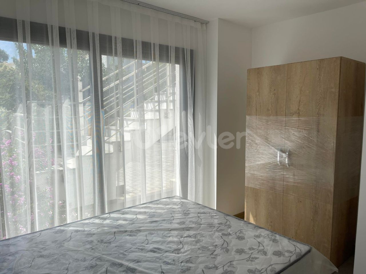 Flat To Rent in Alsancak, Kyrenia