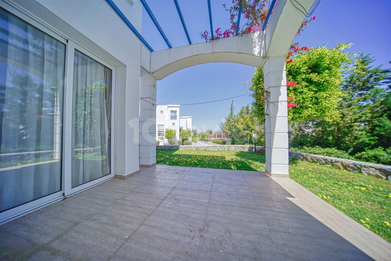 1+1 Garden Apartment for Rent in a Complex in Alsancak, Kyrenia