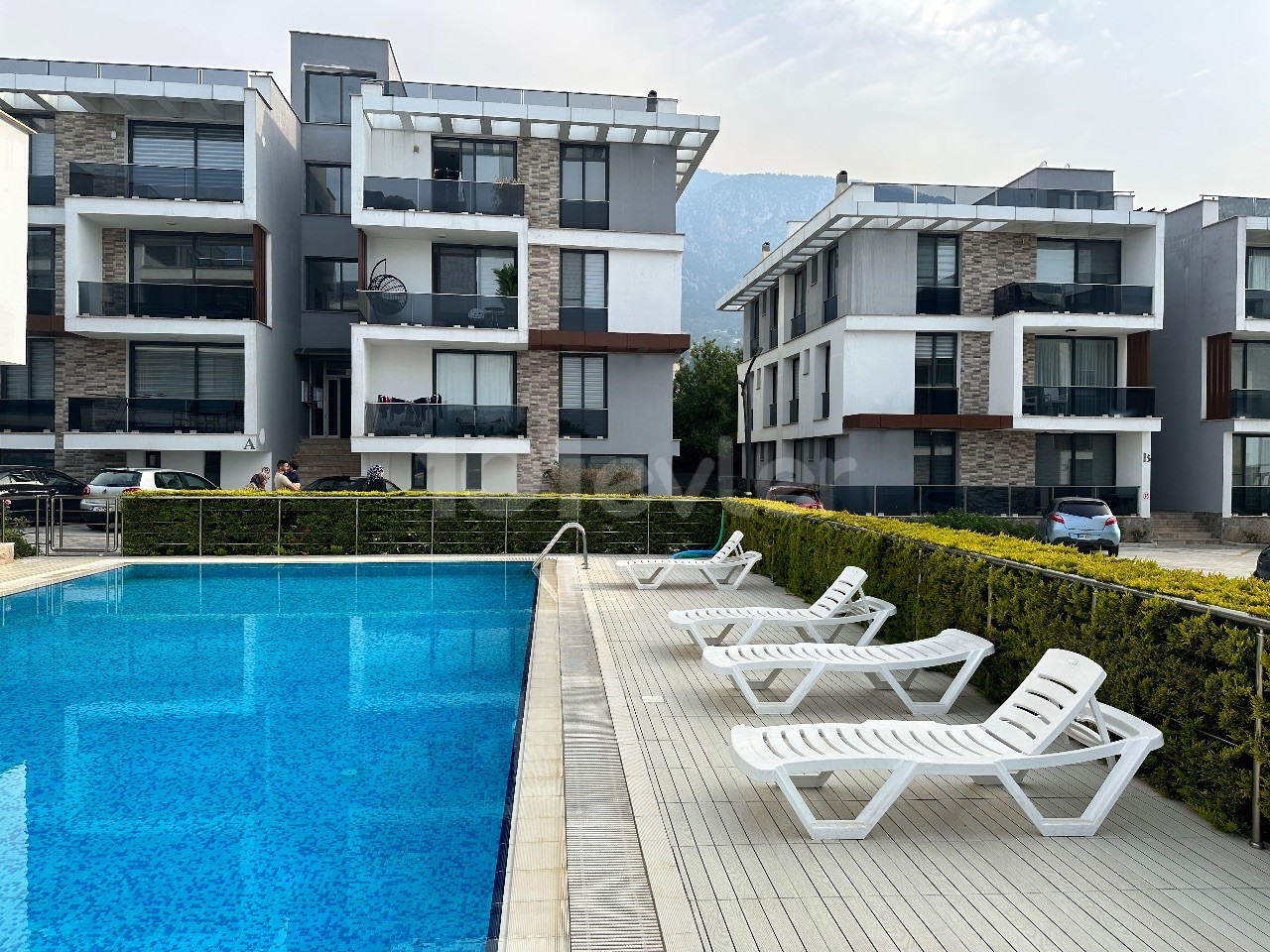 Flat for rent in a complex with a pool in Lapta