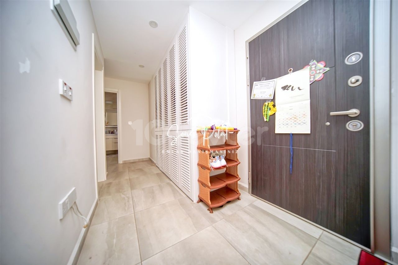 آپارتمان 2+1 با منظره دریا برای فروش در خاص ترین سایت گیرنه آلسانجاک، قبرس