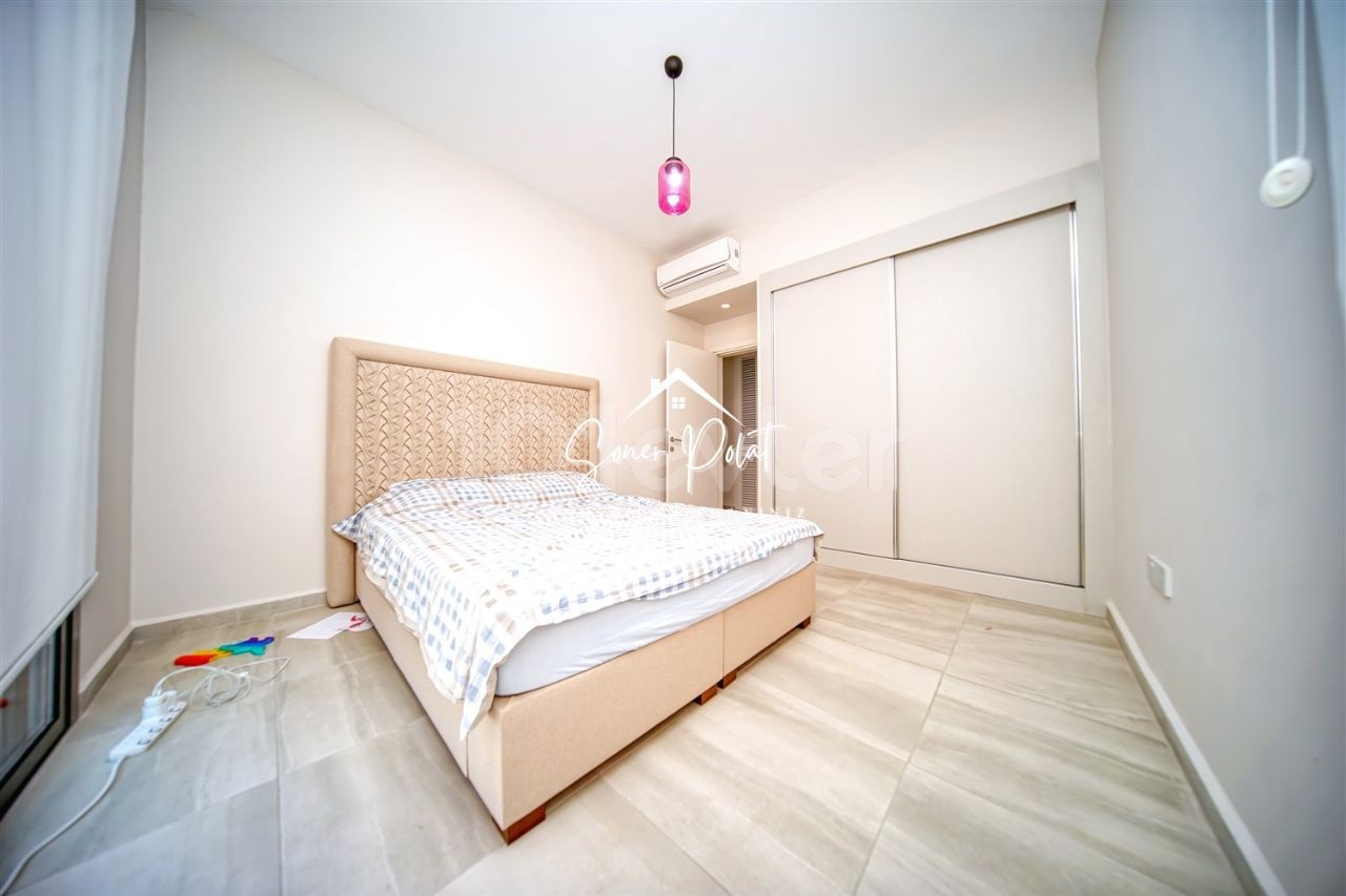 2+1 Wohnung mit Meerblick zum Verkauf in der außergewöhnlichsten Gegend von Kyrenia Alsancak, Zypern