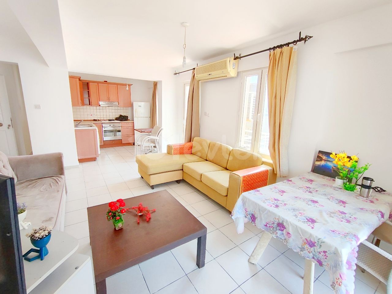 Flat To Rent in Girne Merkez, Kyrenia