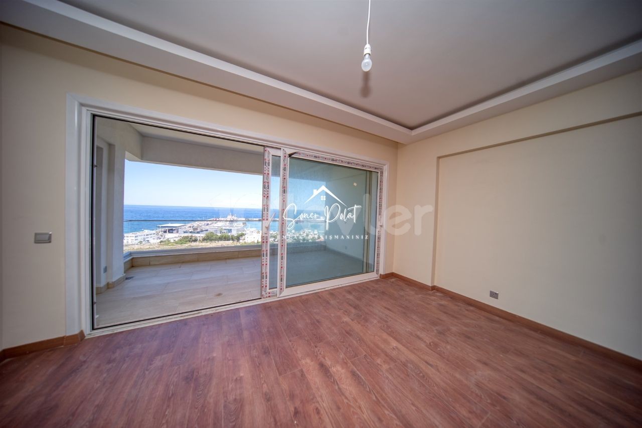 Квартира 3+1 на берегу моря, готовая под ключ в центре Кирении, Кипр!