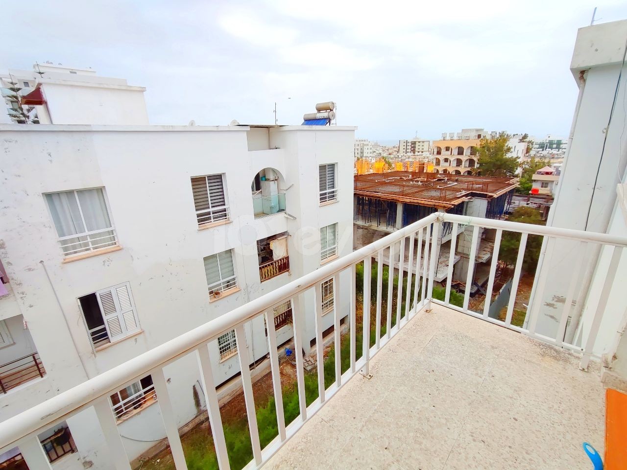 1+1 Student Flat for Rent with Balcony in Kyrenia Center