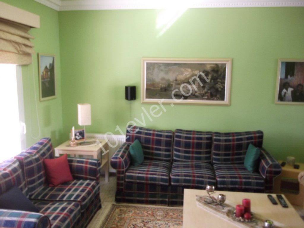 Lefkoşa Yenikent'de Satılık İkiz Villa - MURAT ESEMEN 0548 863 7585