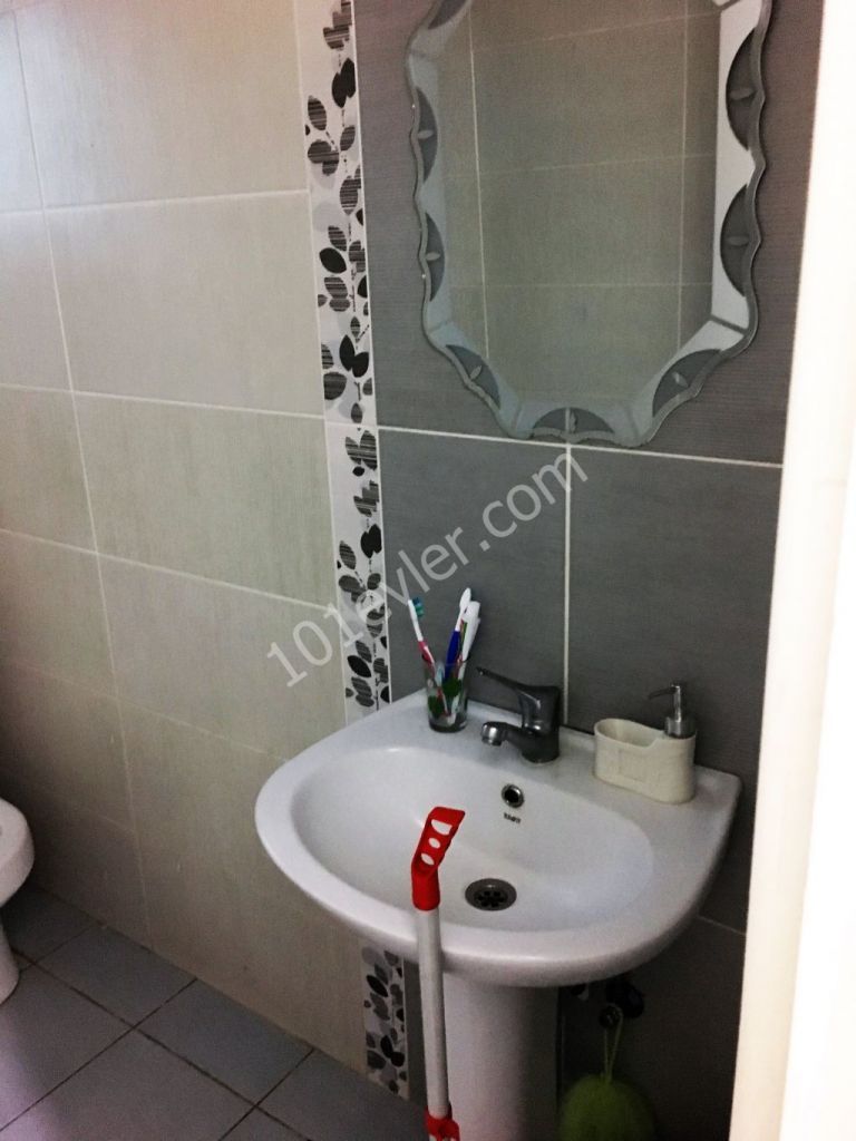 LEFKOŞA KIZILBAŞ MEVKİİNDE EŞYALI SATILIK 2+! YENİ DAİRE