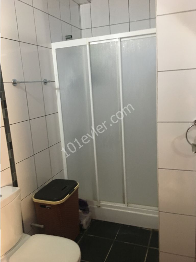 GİRNE MERKEZ DE ,YENİ,EŞYALI SATILIK DAİRE