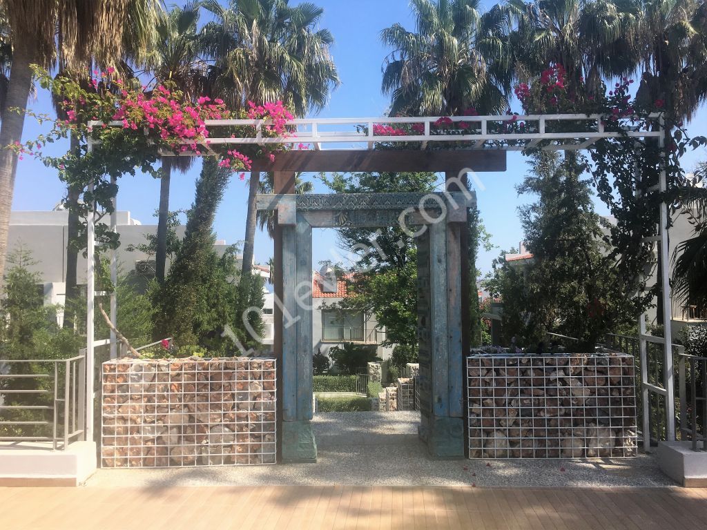 GİRNE ALSANCAK MİLOS PARK HOMES TA ,2+1   SATILIK DAİRE