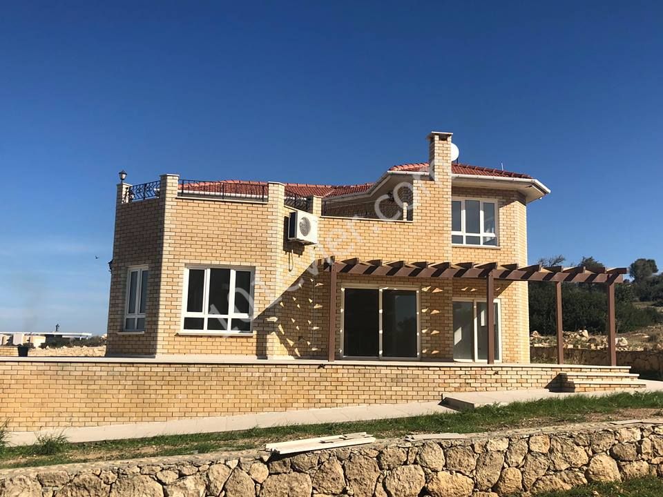 ÇATALKÖY DE 4+1 FUL DENİZ MANZALi 137.000 STG VİLLA