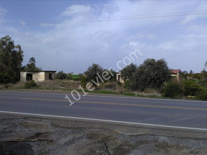 Residential Zoned Plot For Sale in Gaziveren, Lefke