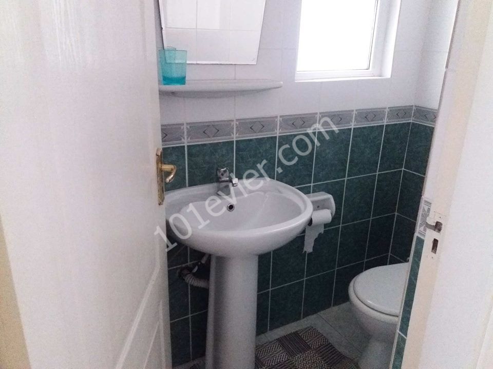 GİRNE Merkezde kiralık 3+1 daire