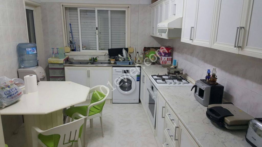 Flat To Rent in Girne Merkez, Kyrenia