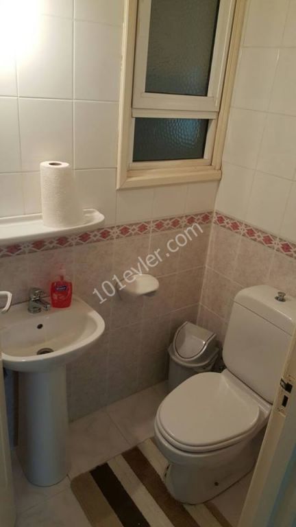 Flat To Rent in Girne Merkez, Kyrenia