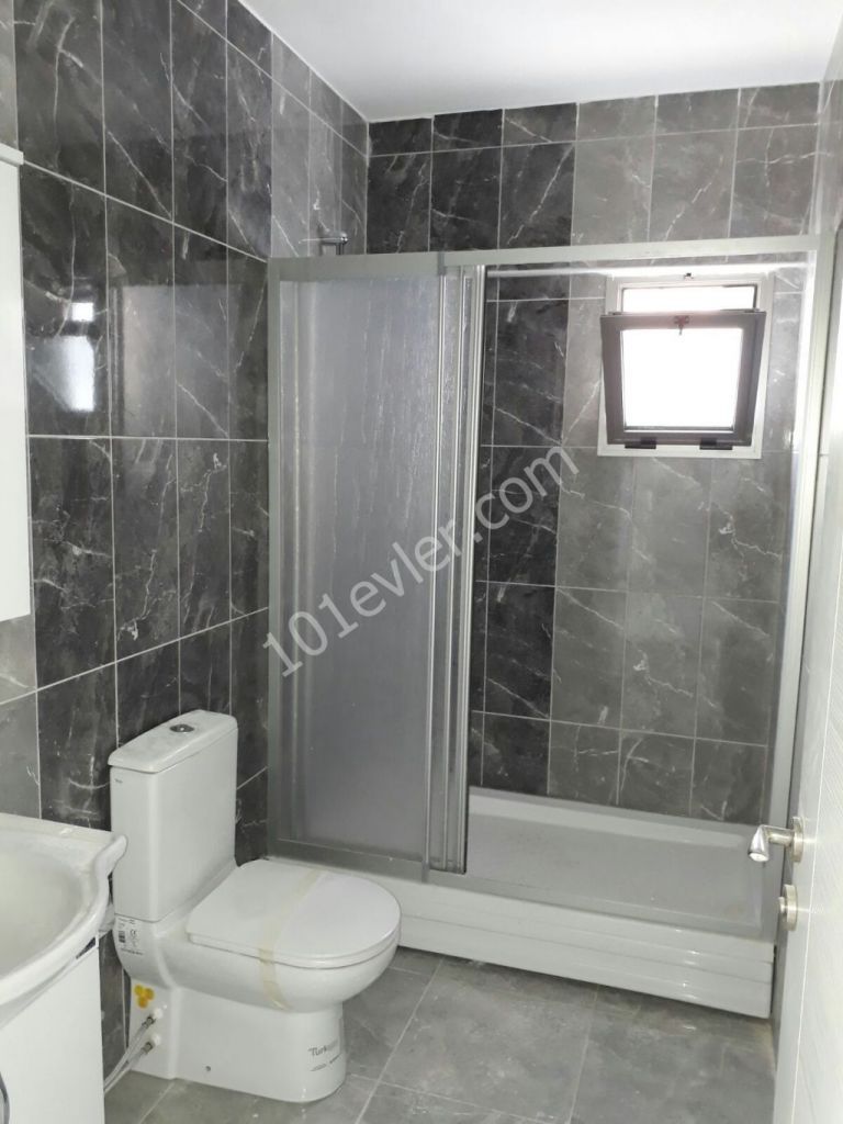 Girne merkezde satılık 2+1 daire