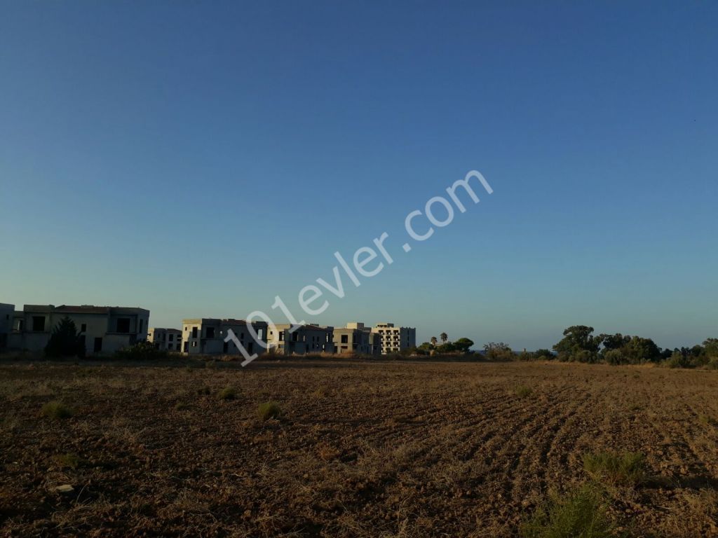 Residential Zoned Plot For Sale in Lapta, Kyrenia