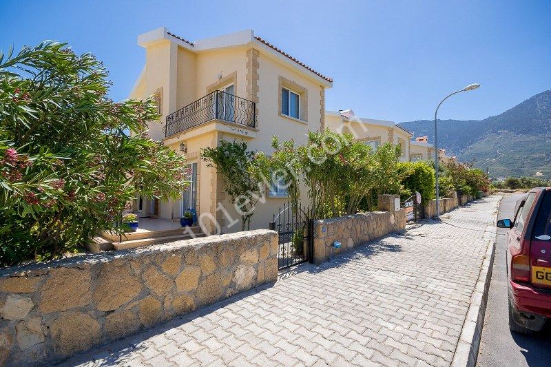 3 Bedroom Villa with Private Swimmimg Pooi