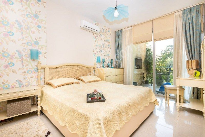 3  Bedroom Garden Apartment