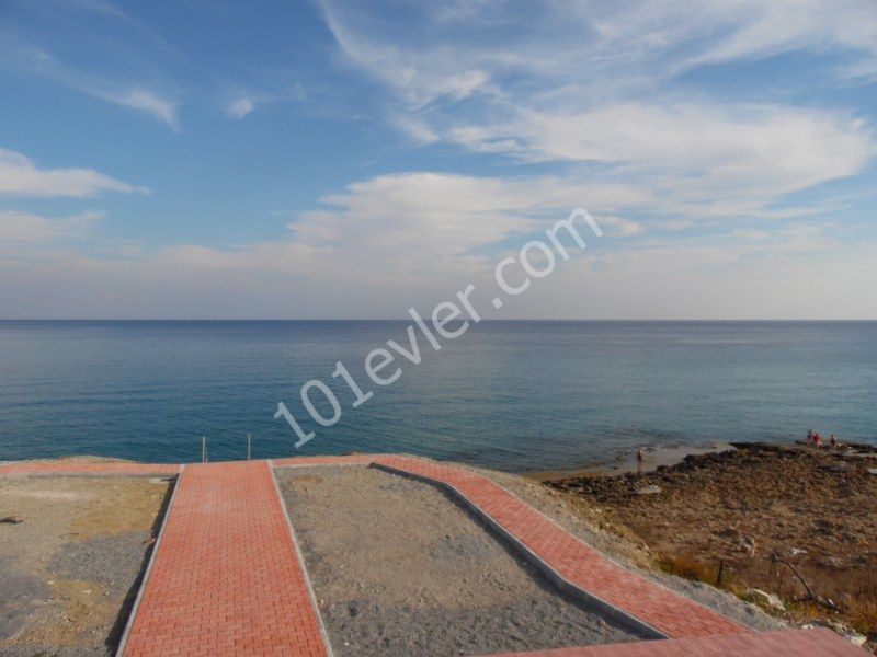 Einfamilienhaus Kaufen in Karşıyaka, Kyrenia