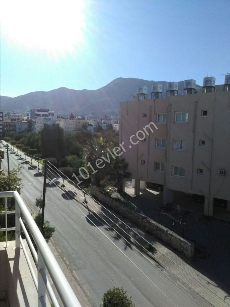 2 BEDROOM APARTMENT FOR RENT IN TOWN CENTRE 