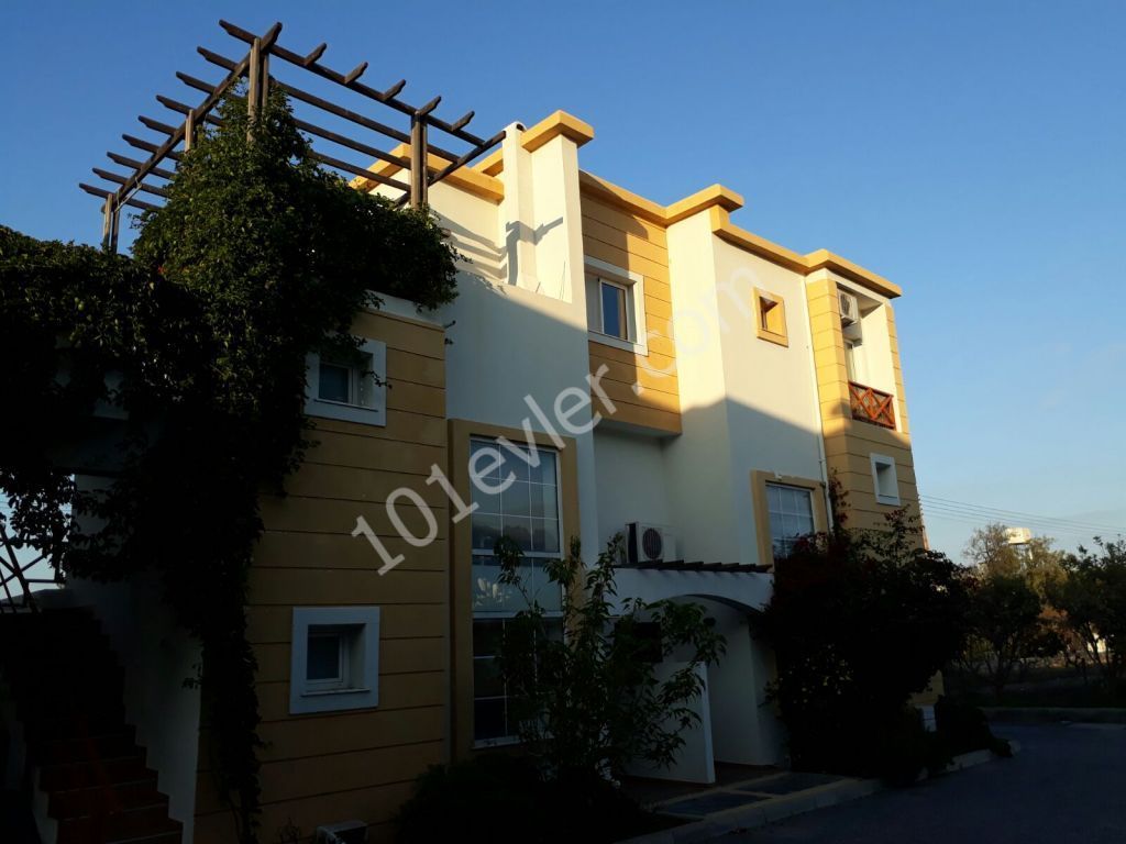 Flat For Sale in Alsancak, Kyrenia