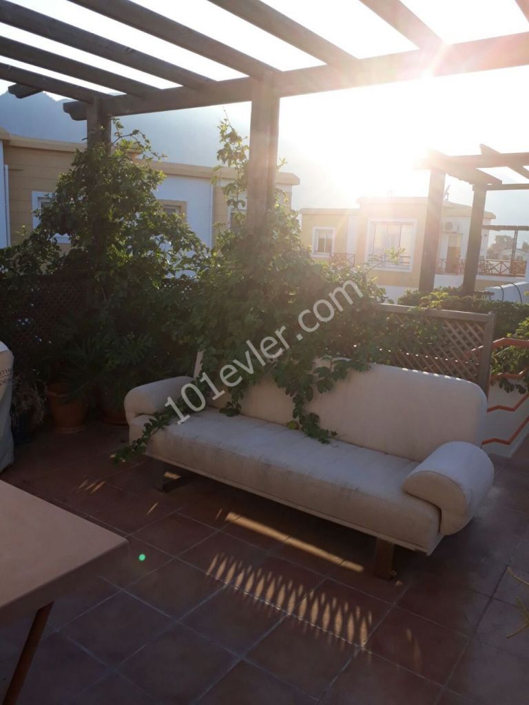 Flat For Sale in Alsancak, Kyrenia