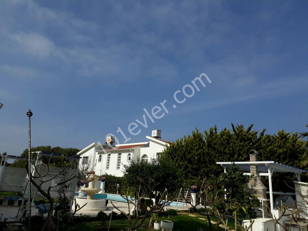 Semi Detached For Sale in Karaoğlanoğlu, Kyrenia