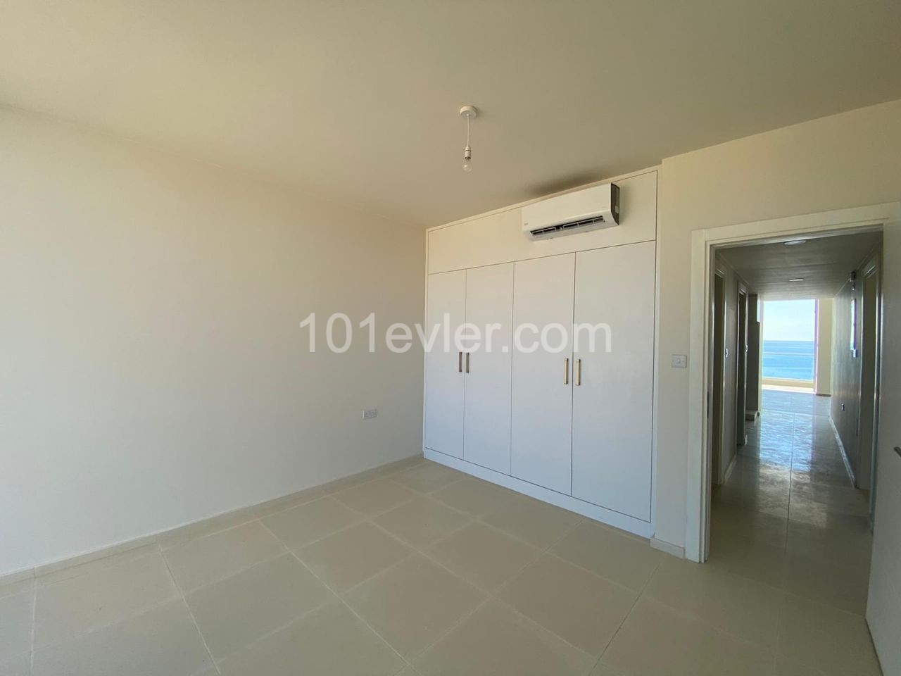 İSKELE – BOĞAZ -MUHTEŞEM DENİZ MANZARALI 3+1 PENTHOUSE *** £295.000 ***