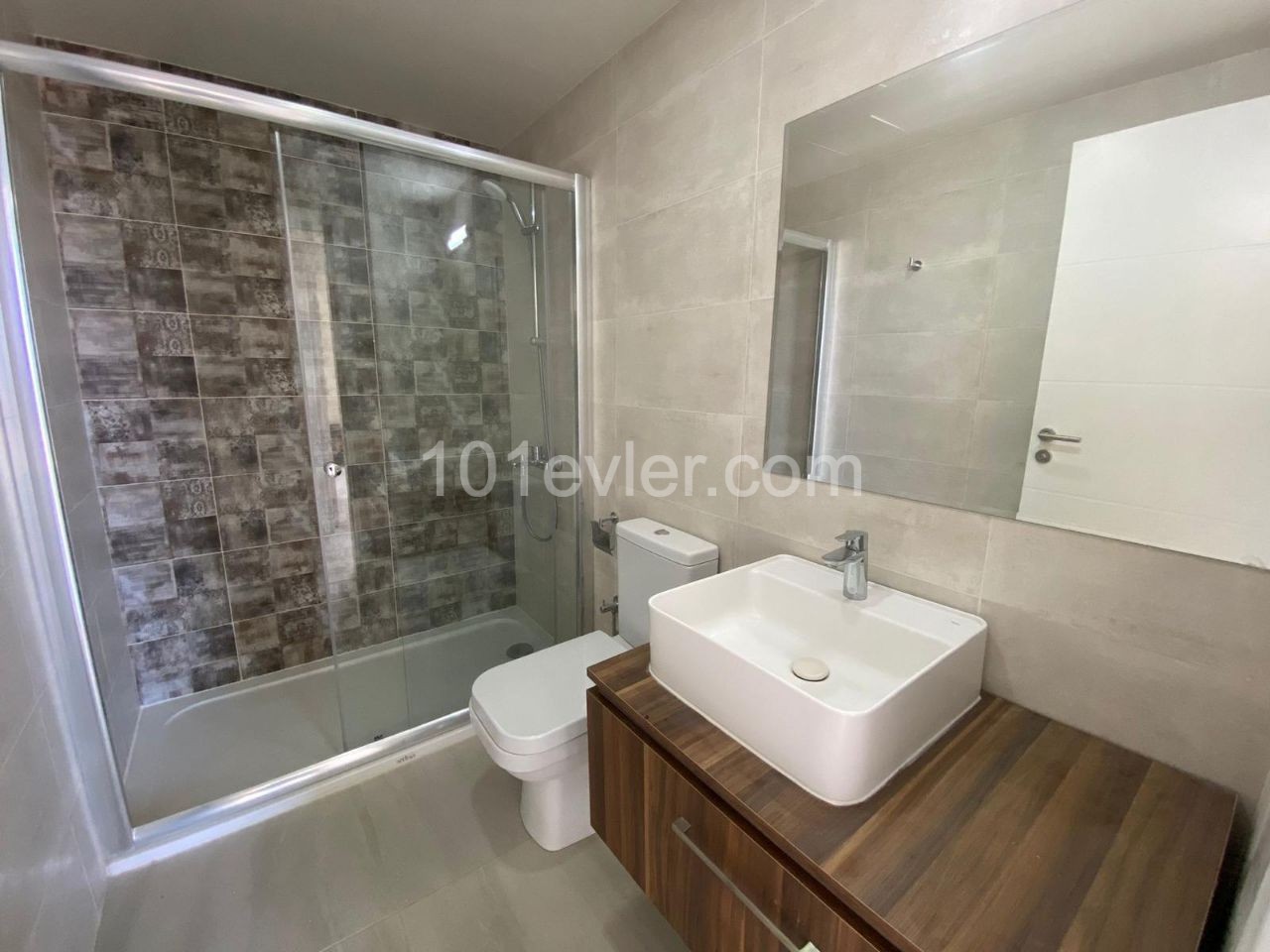 PIER-BOSPORUS-3+1 PENTHOUSE MIT HERRLICHEM MEERBLICK * * * ① 295.000 *** ** 