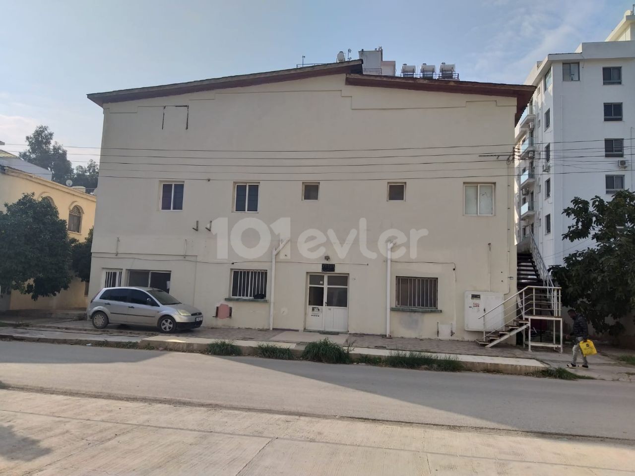 در GAZİMAĞUSA - مرکز - ارزان - ساختمان کامل ***385.000 STG***