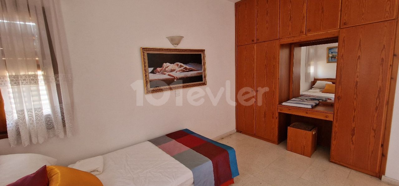 GİRNE BELLAPAİSTE SİTE İÇERİSİNDE HAVUZLU 1+1 PENTHOUSE