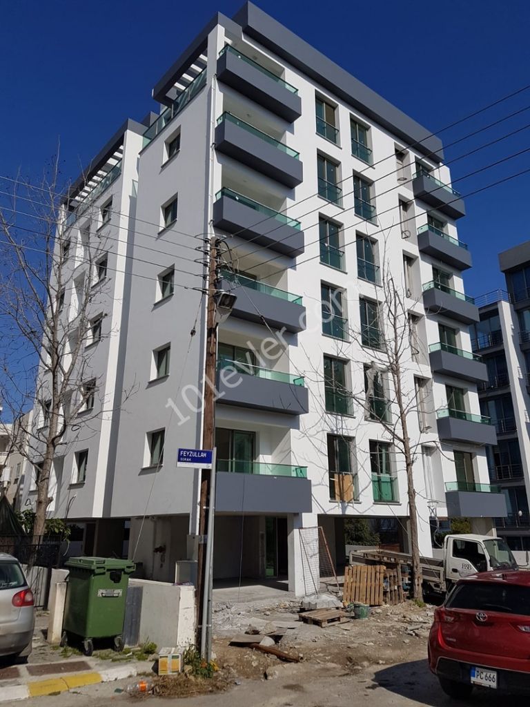 Girne'de 3+1 Yeni daireler Satılık 