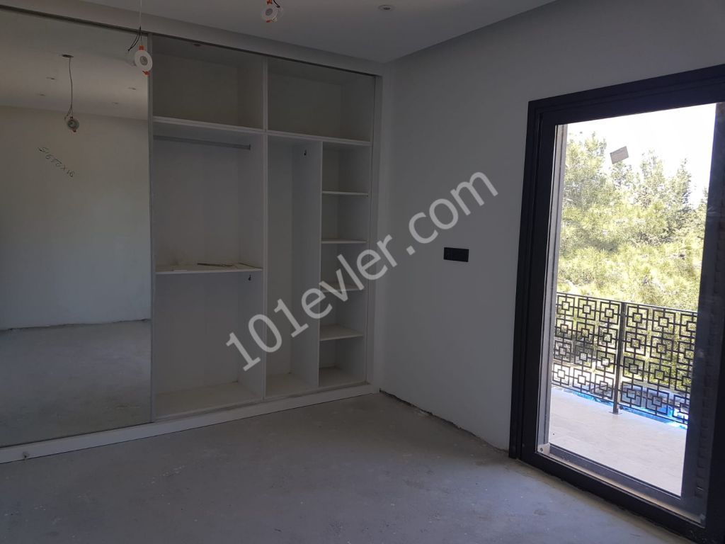 Villa for sale in Alsancak (Kyrenia district)