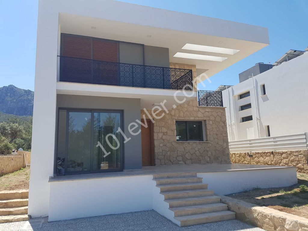 Villa for sale in Alsancak (Kyrenia district)