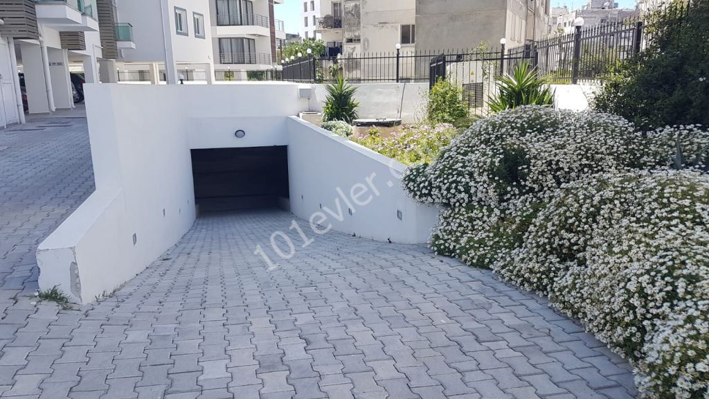 Girne’nin merkezinde  2+1 daire Satılık / denize yakın / Türk Koçanlı 