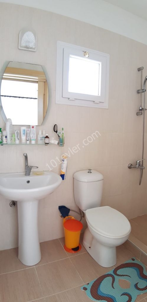 3+1 Penthouse for sale in Lapta (Kyrenia district)